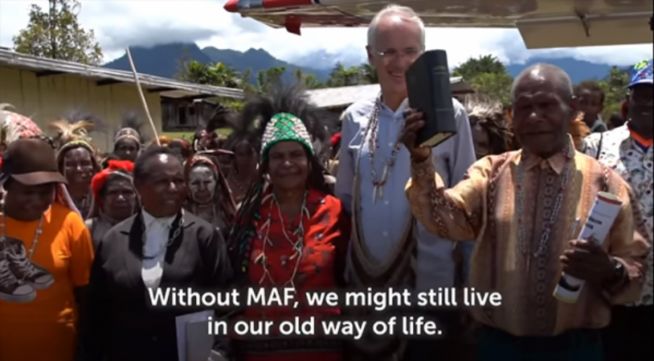▲1968년 두 명의 선교사를 살해했던 파푸아뉴기니 얄리 부족은 오늘날 하나님의 말씀을 갈망한다. ⓒMAF 유튜브 영상 캡처