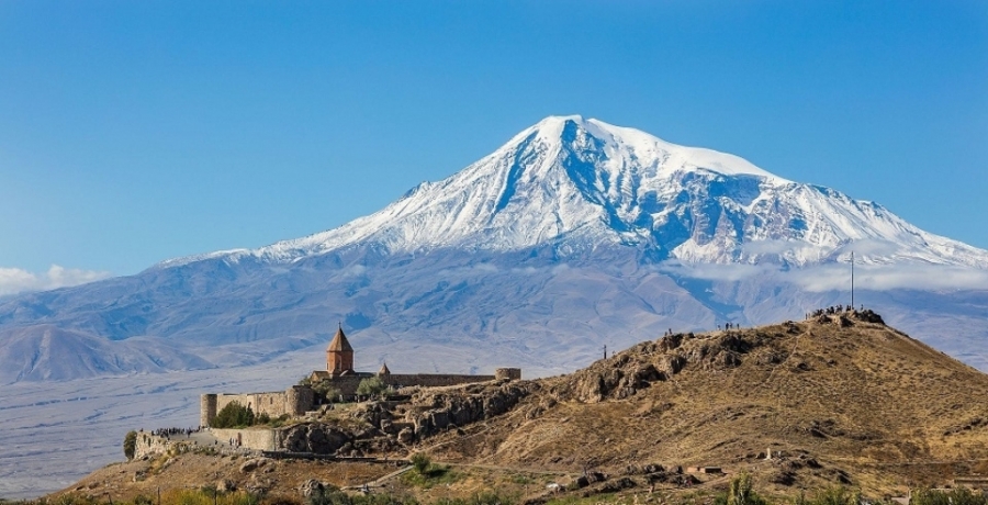 아르메니아계 주민 약 1,500여명, 나고르노-카라바흐 탈출.